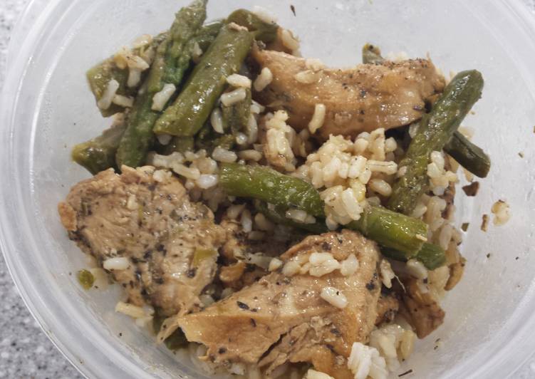 Chicken and asparagus stir fry Chicken and asparagus stir fry