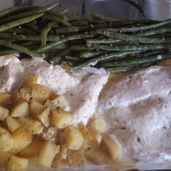 A picture of One pan dinner.
