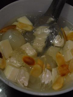 Hình của món Chè khúc bạch phô mai.
