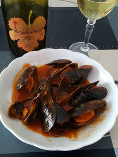 Una foto de Mejillones en salsa marinera