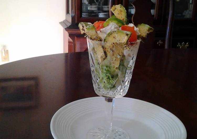 Recipe of Favorite Spicy Avocado Chicken Salad &#34;Cocktail&#34;