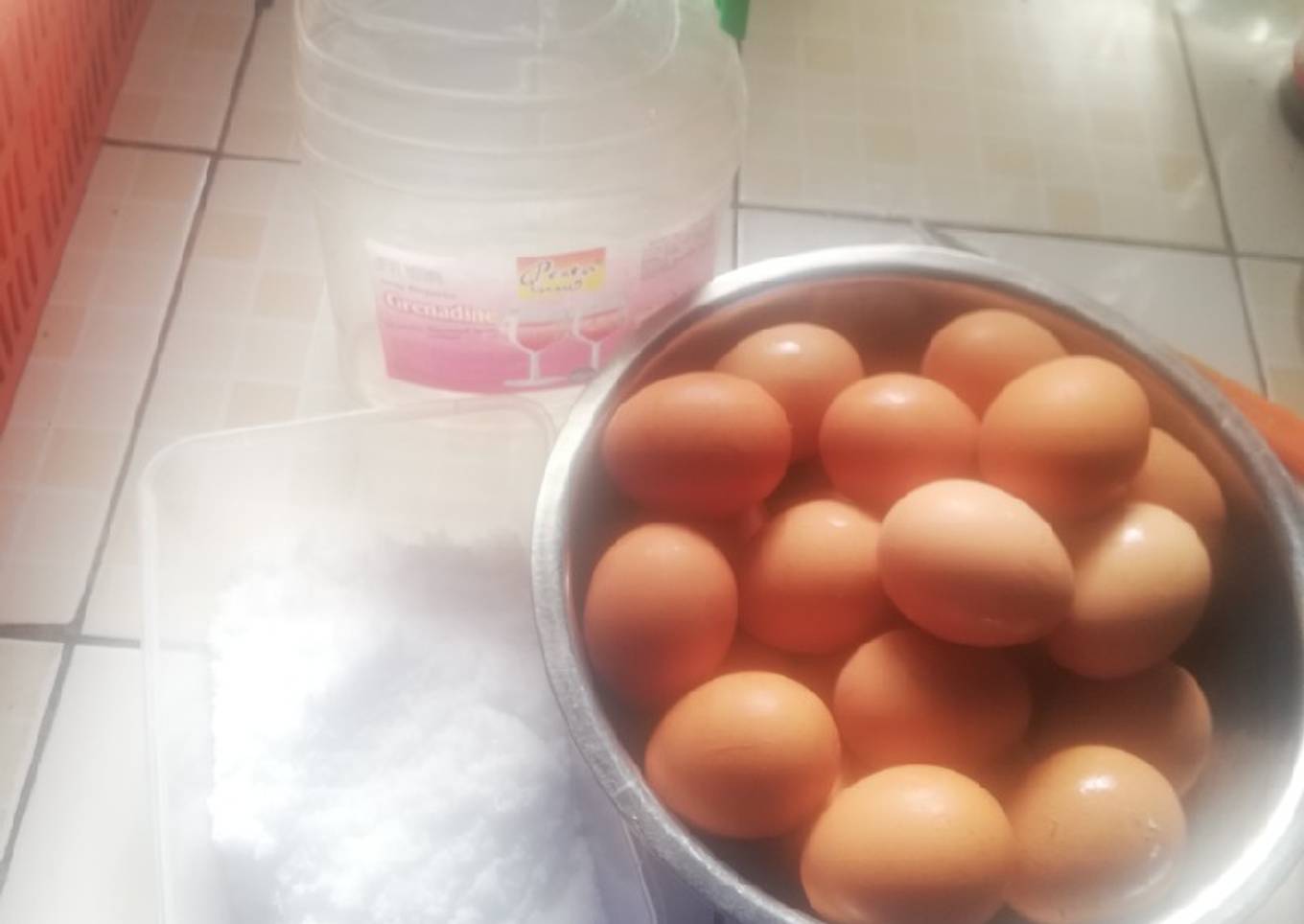 Telur masin Guna telur ayam