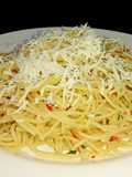 Spaghetti Aglio e Olio (Aglio Olio)