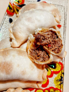 Una foto de Empanadas de pernil