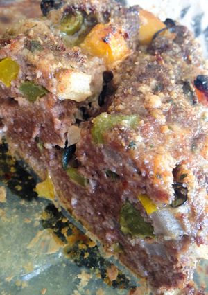 A picture of Kickin' Meatloaf with Serrano Peppers and Bacon.