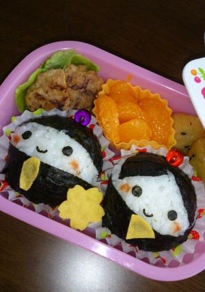 A picture of Character Bento Girl's Festval Dolls.