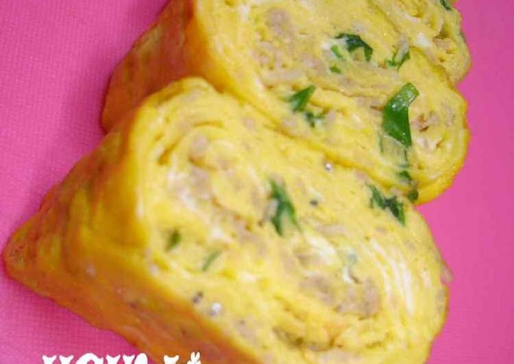 Simple Way to Make Perfect Tamagoyaki Omelete with Shirasu and Green Onion