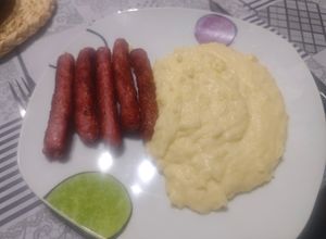 Foto principal de Aligot con longaniza blanca