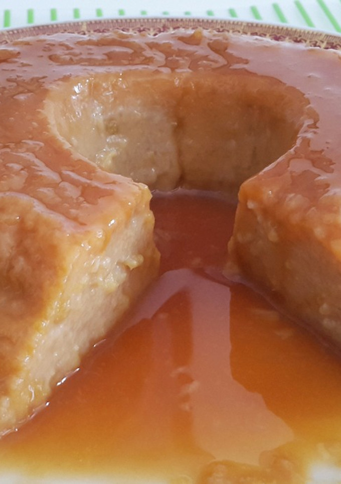 Una foto de Postre / Flan de batata y dulce de leche sin horno