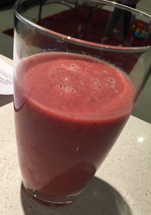 A picture of Banana Berry "green" Smoothie.