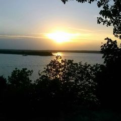A picture of Peace and Quiet.