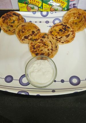 A picture of Aloo paratha.