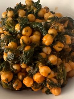 Una foto de Garbanzos con Espinacas