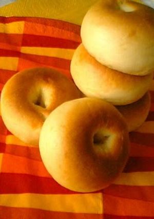 A picture of Tofu Bagels.