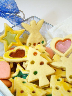 A picture of Sparkling Cute Stained Glass Cookies.