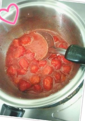 รูปของ Strawberry sauce