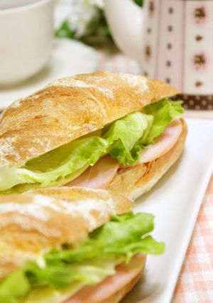 A picture of Parisienne Sandwich Ham and Cheese.