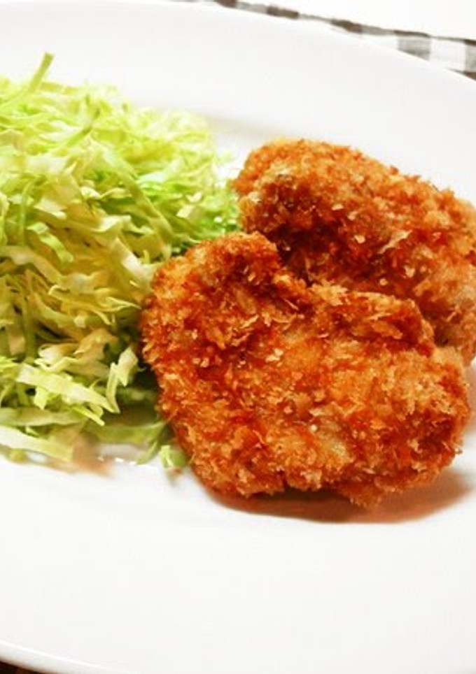 A picture of Delicious Crispy Deep-Fried Pork Filet Cutlets.