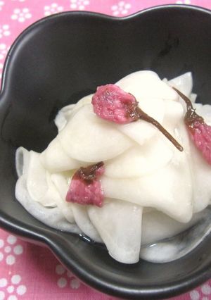 A picture of Sweet and Sour Pickled Sakura and Turnip for Cherry Blossom Viewing Bento.