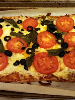 A picture of Easy Margherita Pizza.