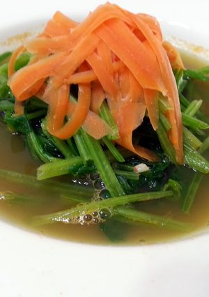 A picture of Spinach And Carrot In Shrimp Broth.