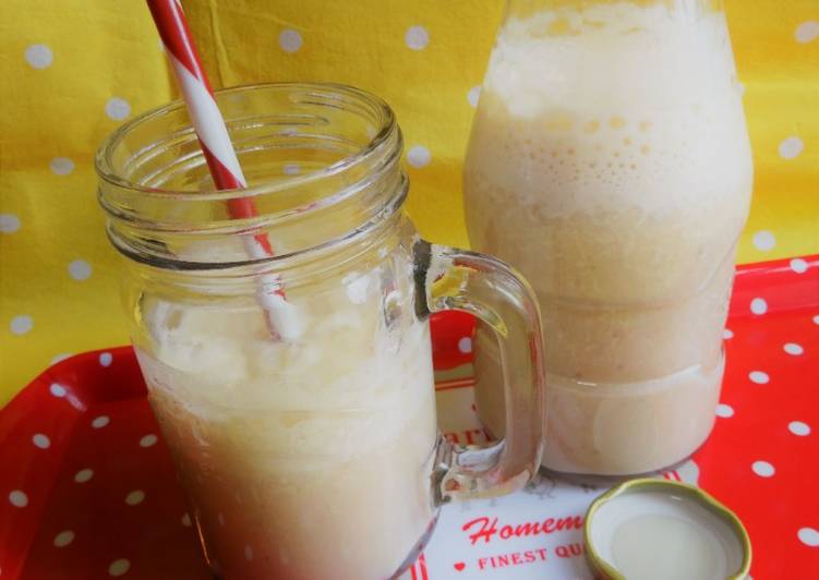 How to Prepare Perfect Malted Banana Smoothie
