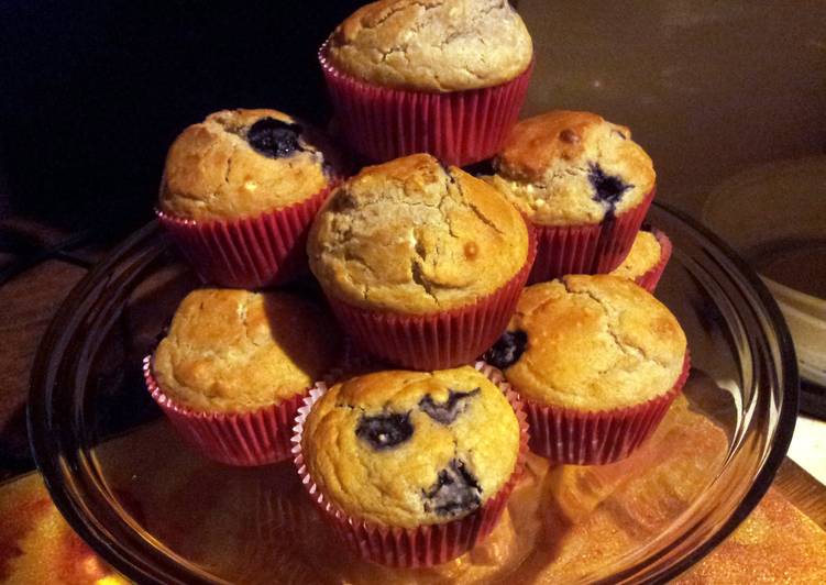 Easy Blueberry Applesauce Muffins