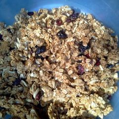 A picture of Healthy crunchy granola clusters.