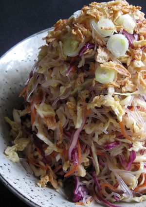 A picture of Cabbage & Harusame Salad.