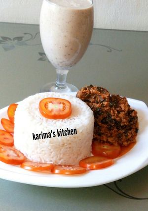 A picture of White rice/ tofu stew.