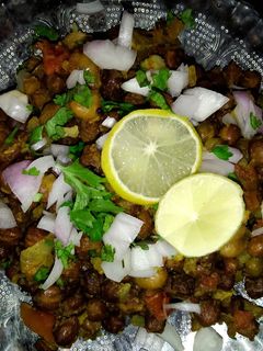 चना चटपटी(chana chatpati recipe in Hindi) रेसिपी मुख्य फोटो