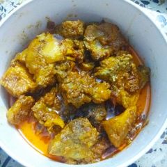 A picture of Chicken curry.