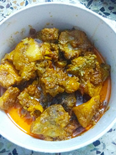 A picture of Chicken curry.