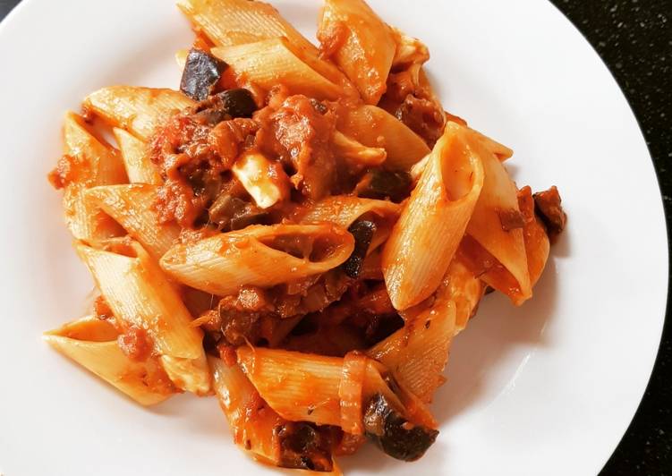 Simple Way to Prepare Award-winning Spicy aubergine and mozzarella pasta