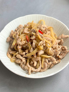 榨菜炒肉絲 的食譜成品照片