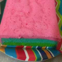 A picture of Rainbow cake 2 telur.