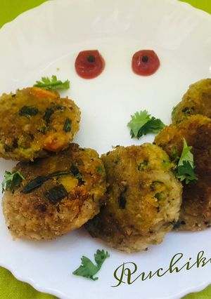A picture of Vermicili vegetable cutlets.