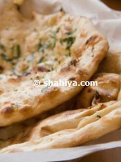 A picture of Garlic Naan Bread.