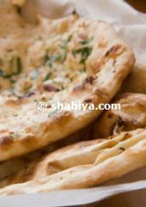 A picture of Garlic Naan Bread.