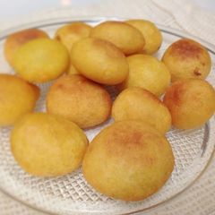 A picture of Taiwanese Sweet Potato Fried Mochi.