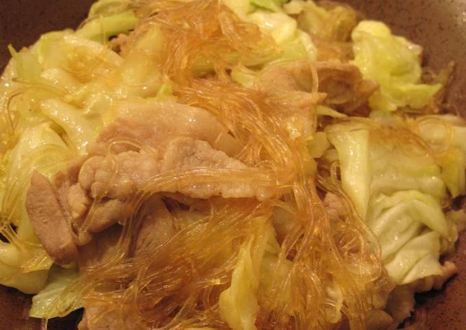 Healthy Pork Stir-fry with Plenty of Cabbage & Glass Noodles