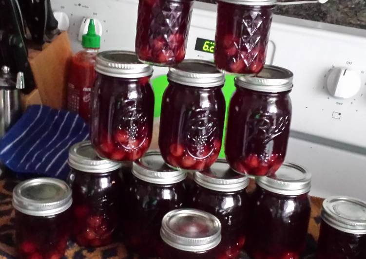 How to Prepare Quick Tart Cherry Pie Moonshine