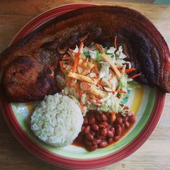 A picture of Kan kan porkchops.