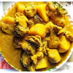 Bengali style potato chicken curry A picture of Bengali style potato chicken curry.