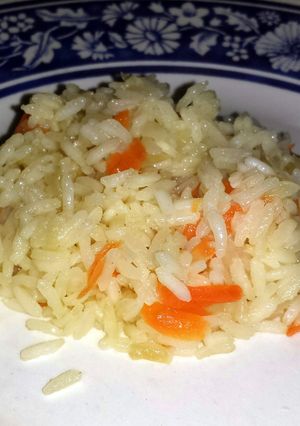 A picture of Fried Rice with Carrots.