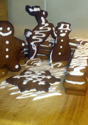 A picture of gingerbread cookies.