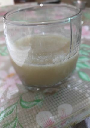 A picture of Lauki juice healthy breakfast.