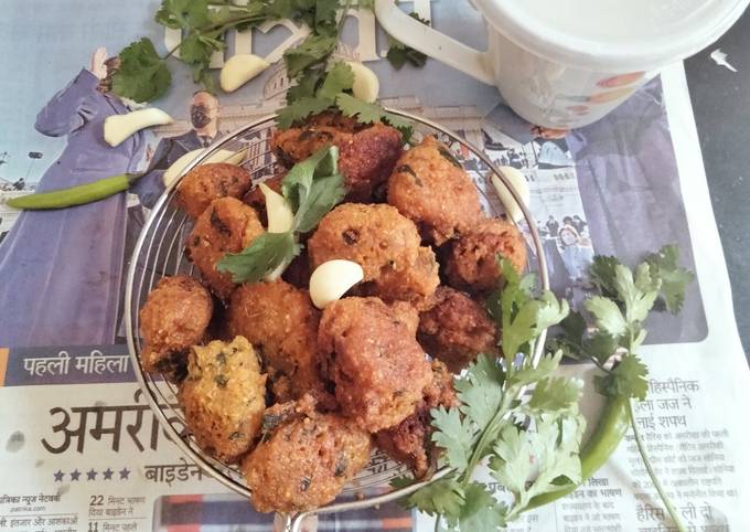 Simple Way to Prepare Perfect Instant methi na gota (methi pakoda)