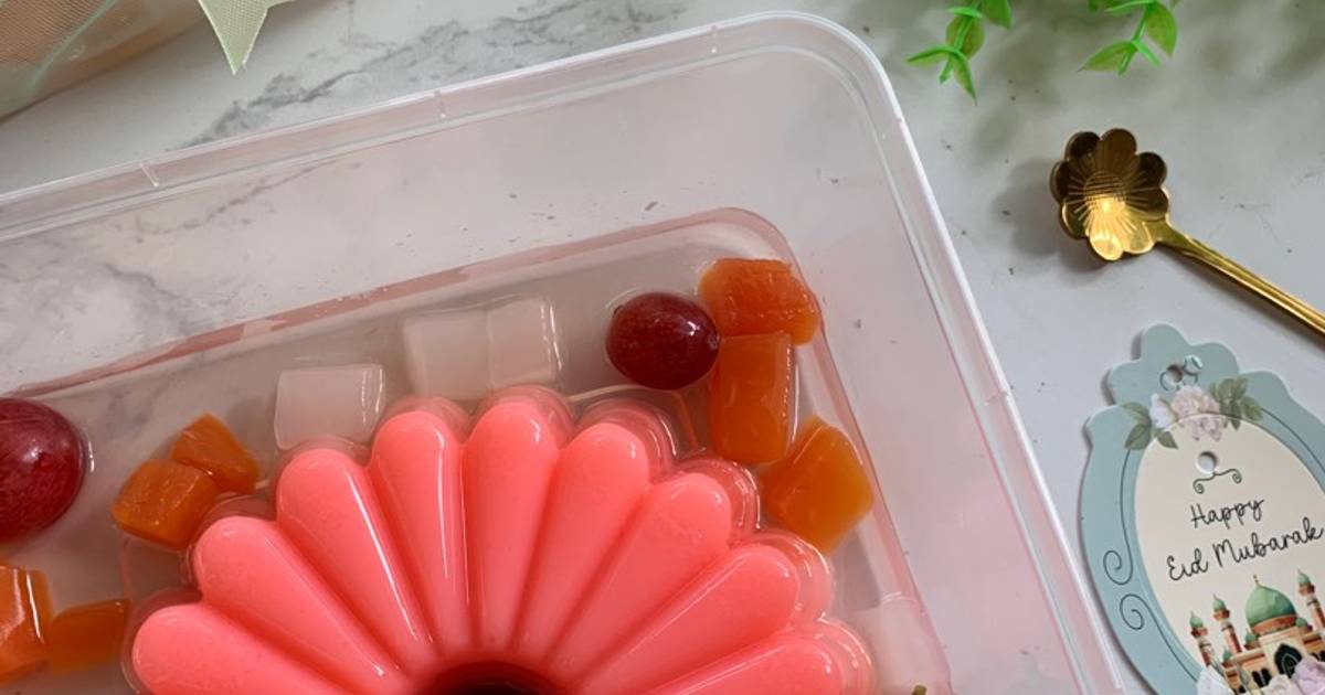 Resep Pudding Strawberry Cocktail Favorit Bunda