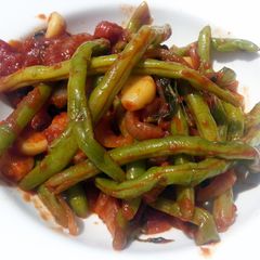 A picture of Green Bean In Tomato Sauce.